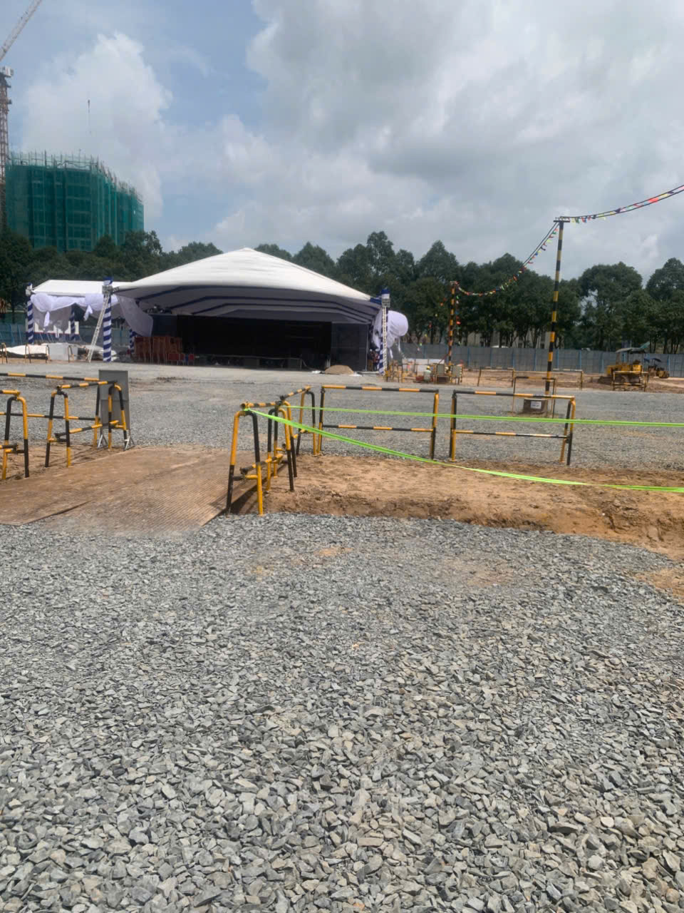 Z6855308333960 D029f65023f39b217bc034f9228614fa